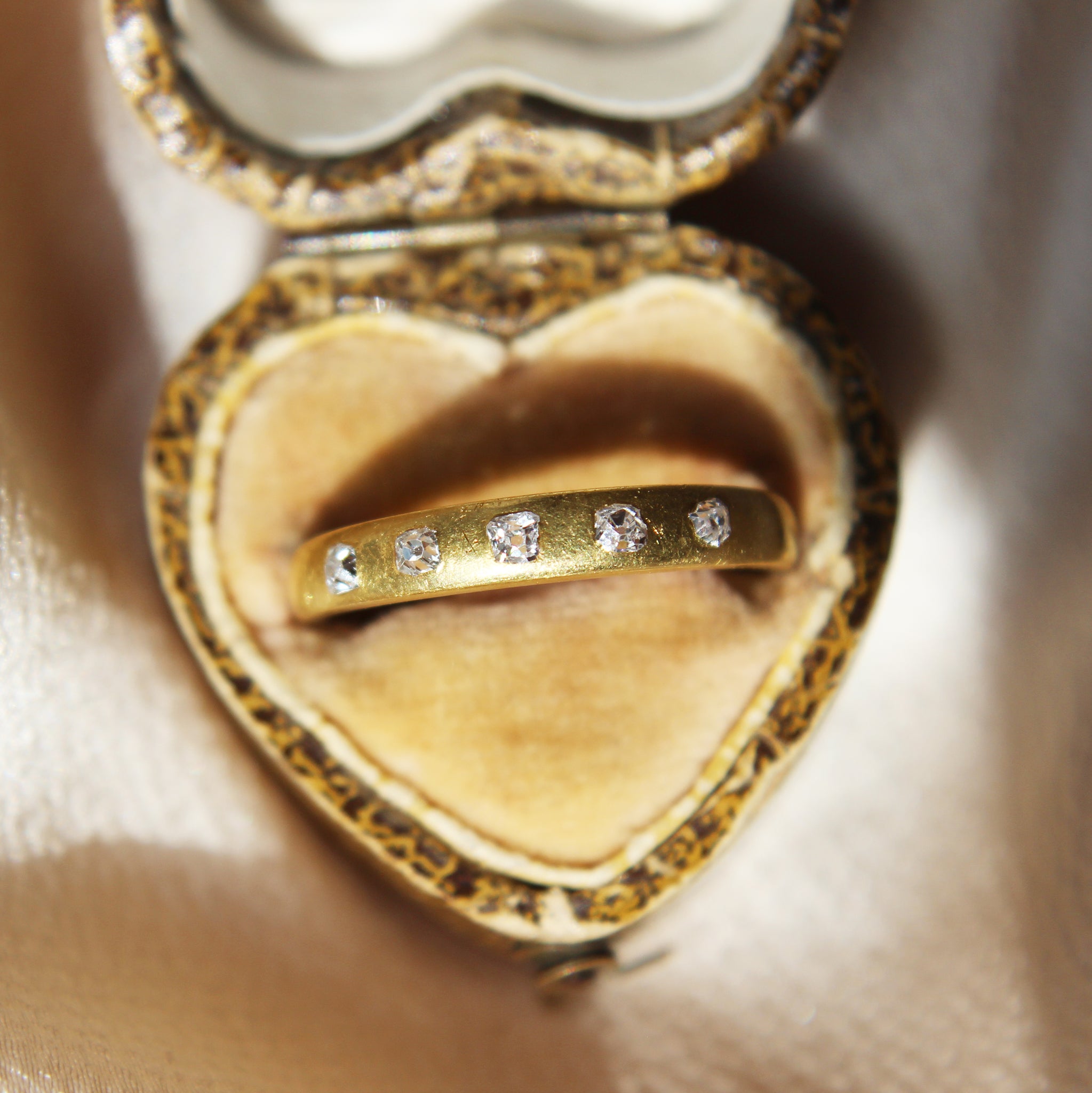 RESERVED Victorian Peruzzi Cut Diamond Five Stone Band (2 of 2 instalments)