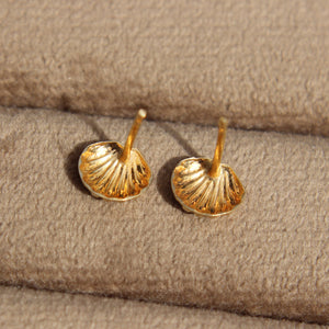Vintage Shell Stud Earrings
