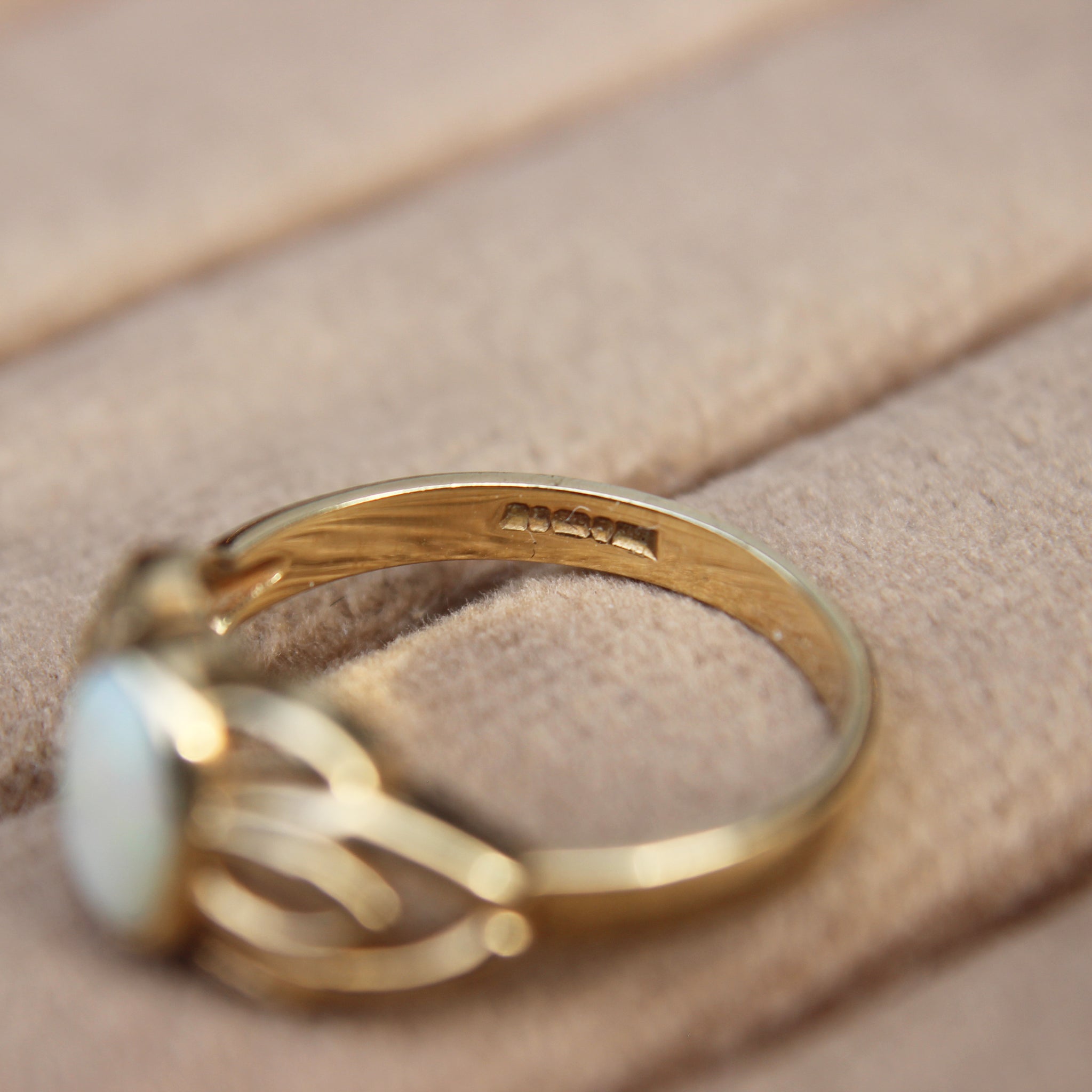 Vintage Cabochon Opal Abstract Ring