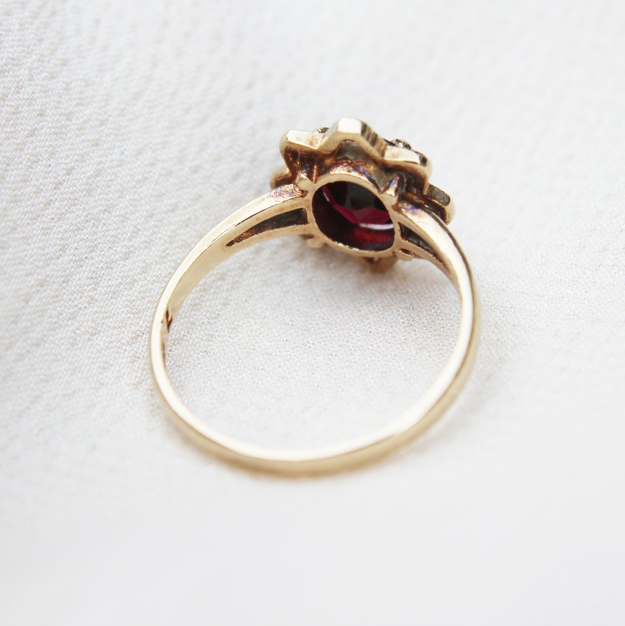 Vintage Garnet Star Ring