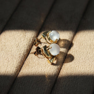 Vintage Cabochon Moonstone Stud Earrings